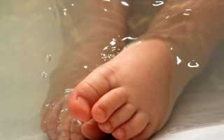 Как начинать закаливание новорожденного малыша: правила и способы закаливания