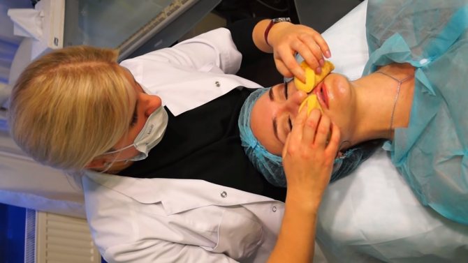 Очищение кожи лица перед введением филлеров